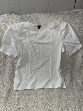 NWT Ann Taylor White Puff Sleeve Short Sleeve Tee